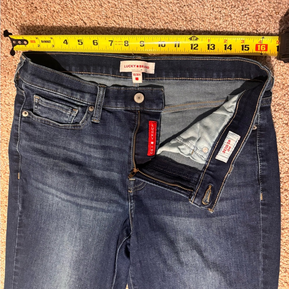 Lucky Brand Dark Blue Denim Jeans